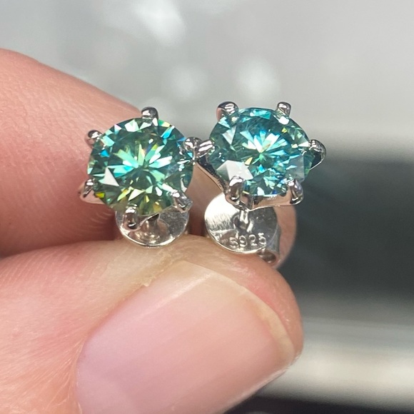 925 Sterling Silver 2 Carat Cyan Diamond Moissanite Stud Earrings - Picture 9 of 13